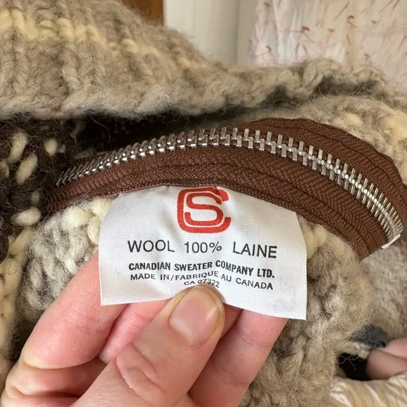 Canadian Sweater Company LTD Vintage Chunky Knit 100% wool sweater - Picture 7 of 10
